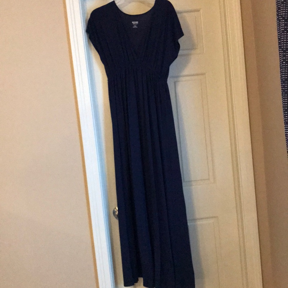 Navy maxi